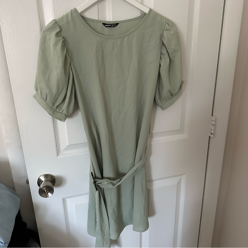 Light Green Puff Sleeve Dress